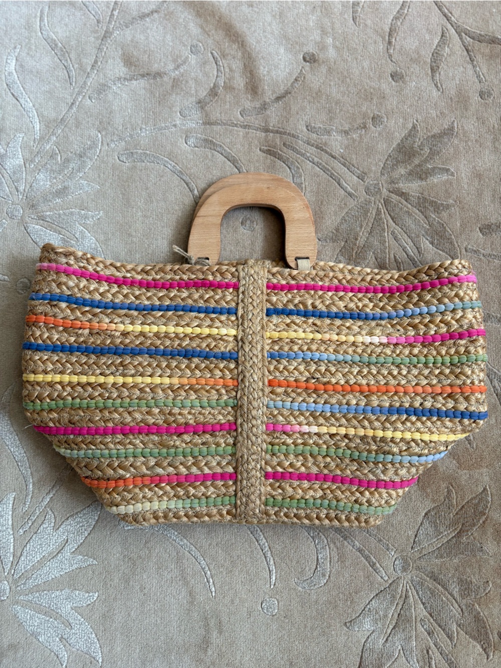 NWT, Anthropologie Antik Kraft Tuhi Colorful Jute Rainbow Tote w/ Wooden Handels - Picture 6 of 16